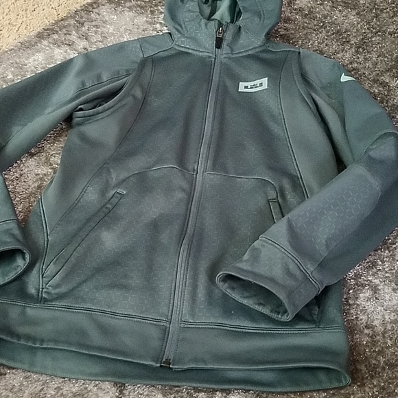 Nike full zip jacket - Picture 2 of 5